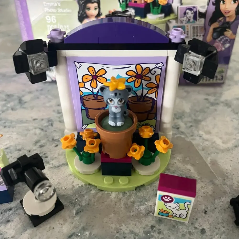 LEGO Friends Emma's Photo Studio 41305 - 100% Complete with Box & Instructions